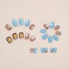 Holiday Short Nails - Image 4