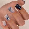 Sea Waves Mesium Nails